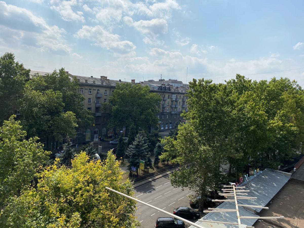 Трехкомнатные Апартаменты В Центре! Соборная! Парковка! 4 Разд Места!Мак Дональдс Mykolaiv Exterior foto